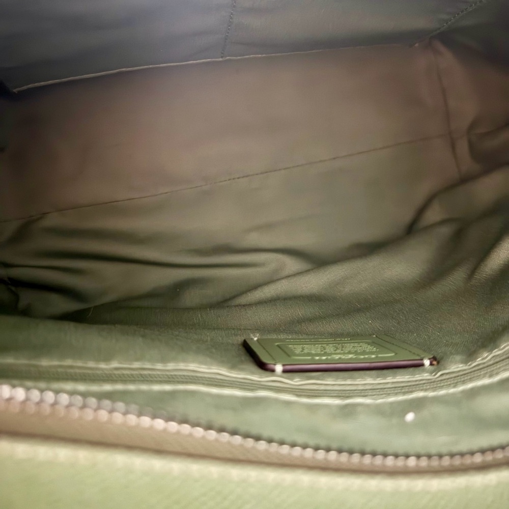 Coach Top Zip tote bag in green with wallet and bunny charm - Picture 14 of 15